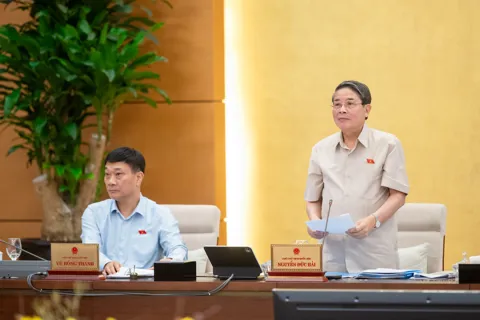 Thông qua nghị quyết, nâng mức giảm trừ gia cảnh thuế thu nhập cá nhân lên 15,5 triệu đồng/tháng