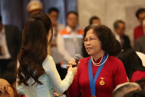 Giao lưu gương điển hình tiên tiến TP Hà Nội: chỉ khi có niềm tin, mới vượt qua được mọi khó khăn
