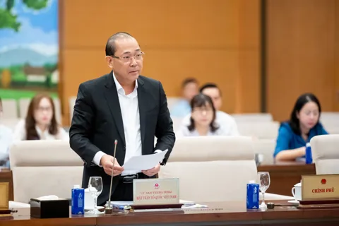 Thường vụ Quốc hội xem xét và thông qua một số nghị quyết về công tác ứng cử, bầu cử