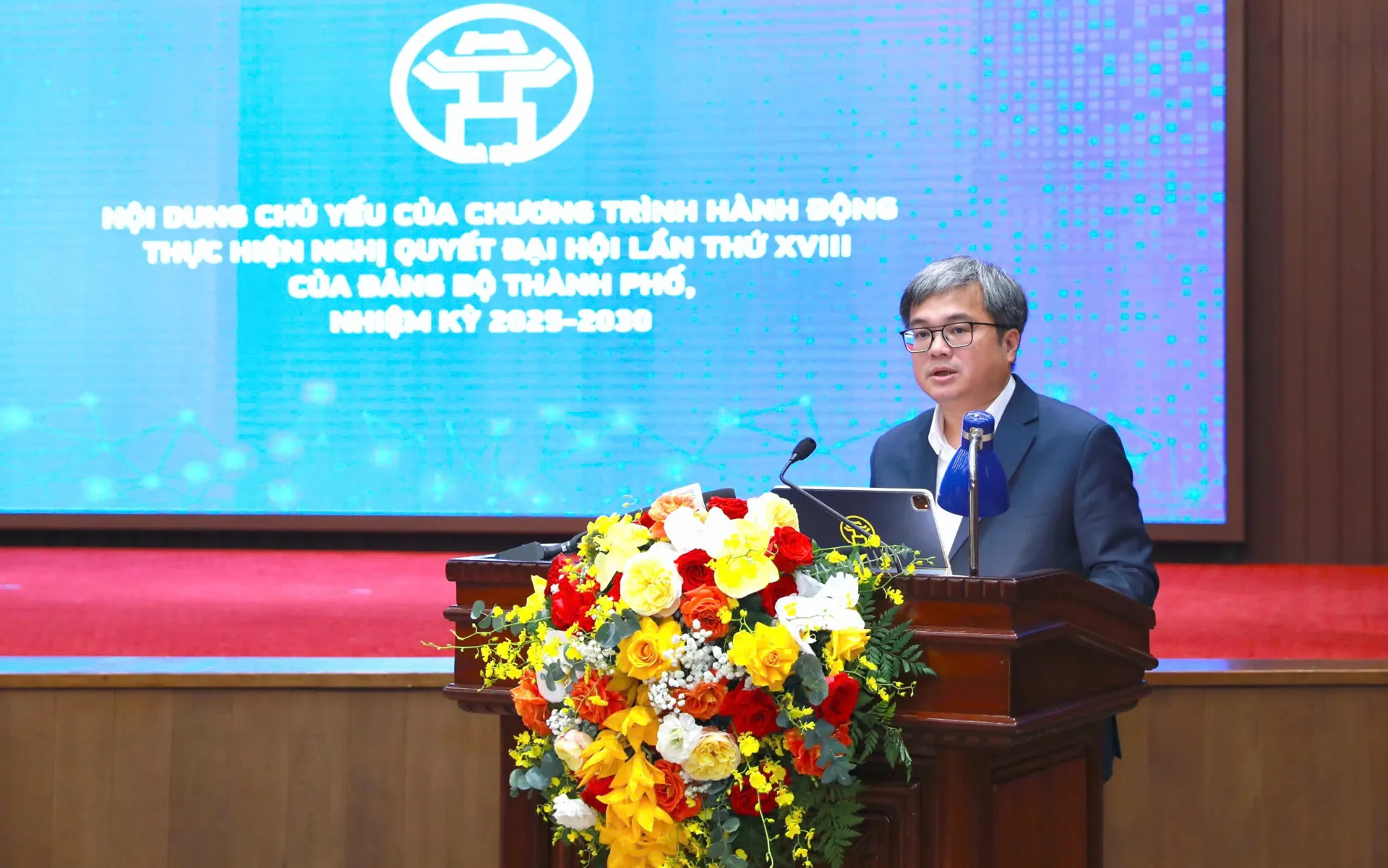 Hà Nội xác định 3 đột phá chiến lược, 9 nhóm giải pháp phát triển kinh tế - xã hội giai đoạn mới
