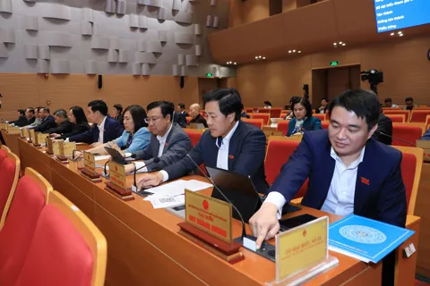 Từ ngày 1/1/2026: Hà Nội được giữ lại 30% khoản thu cấp quyền khai thác khoáng sản, tài nguyên nước