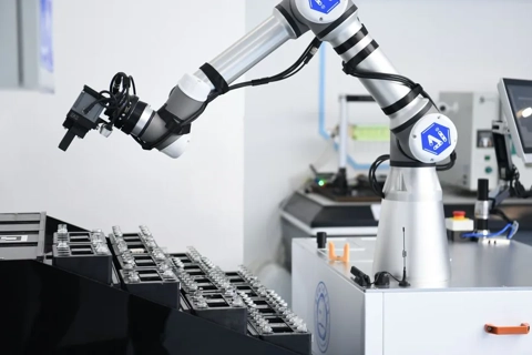 Phê duyệt đề cương nghiên cứu chính sách thu hút đầu tư vào công nghiệp vi mạch bán dẫn, trí tuệ nhân tạo