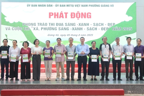 Xây dựng môi trường sống trong lành, an toàn, đáng sống ở Giảng Võ