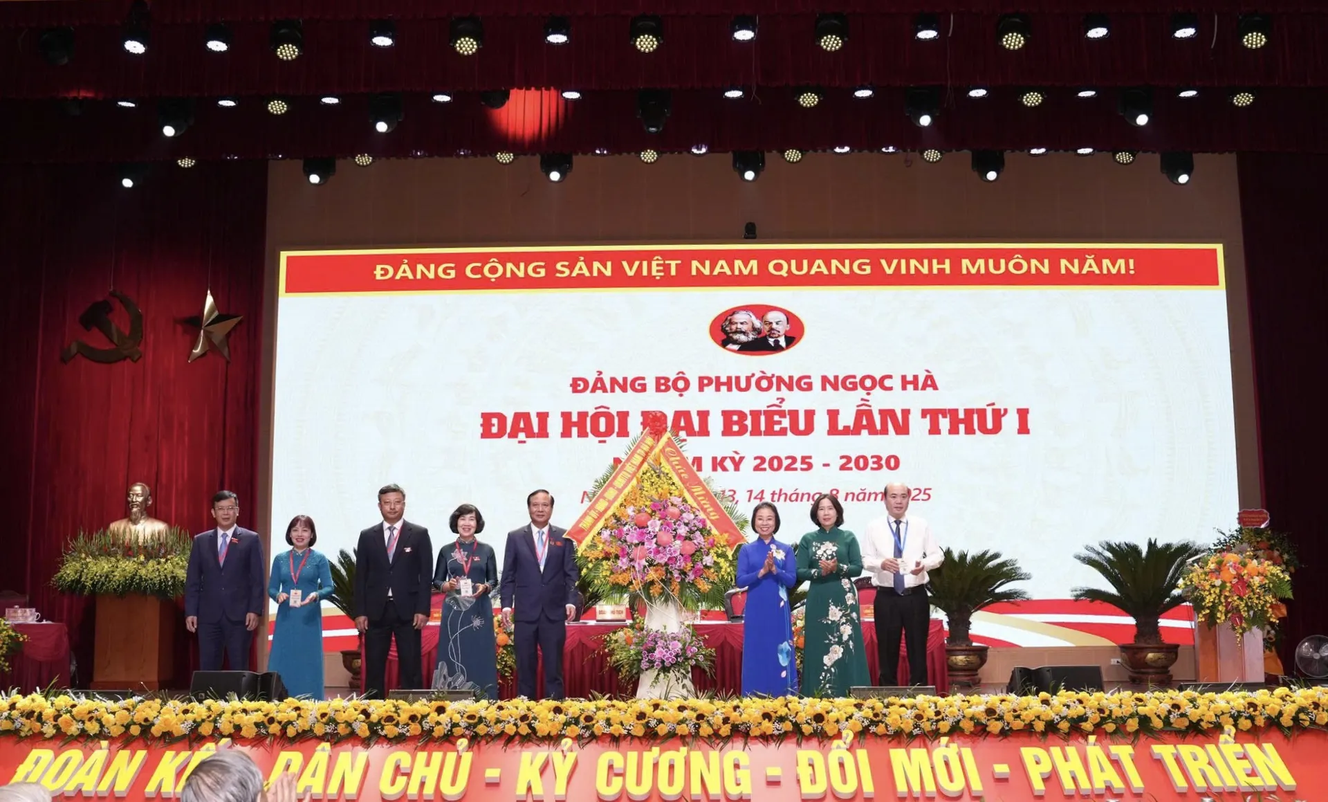 Phường Ngọc Hà: đột phá trong xây dựng chính quyền số, phổ cập công dân số