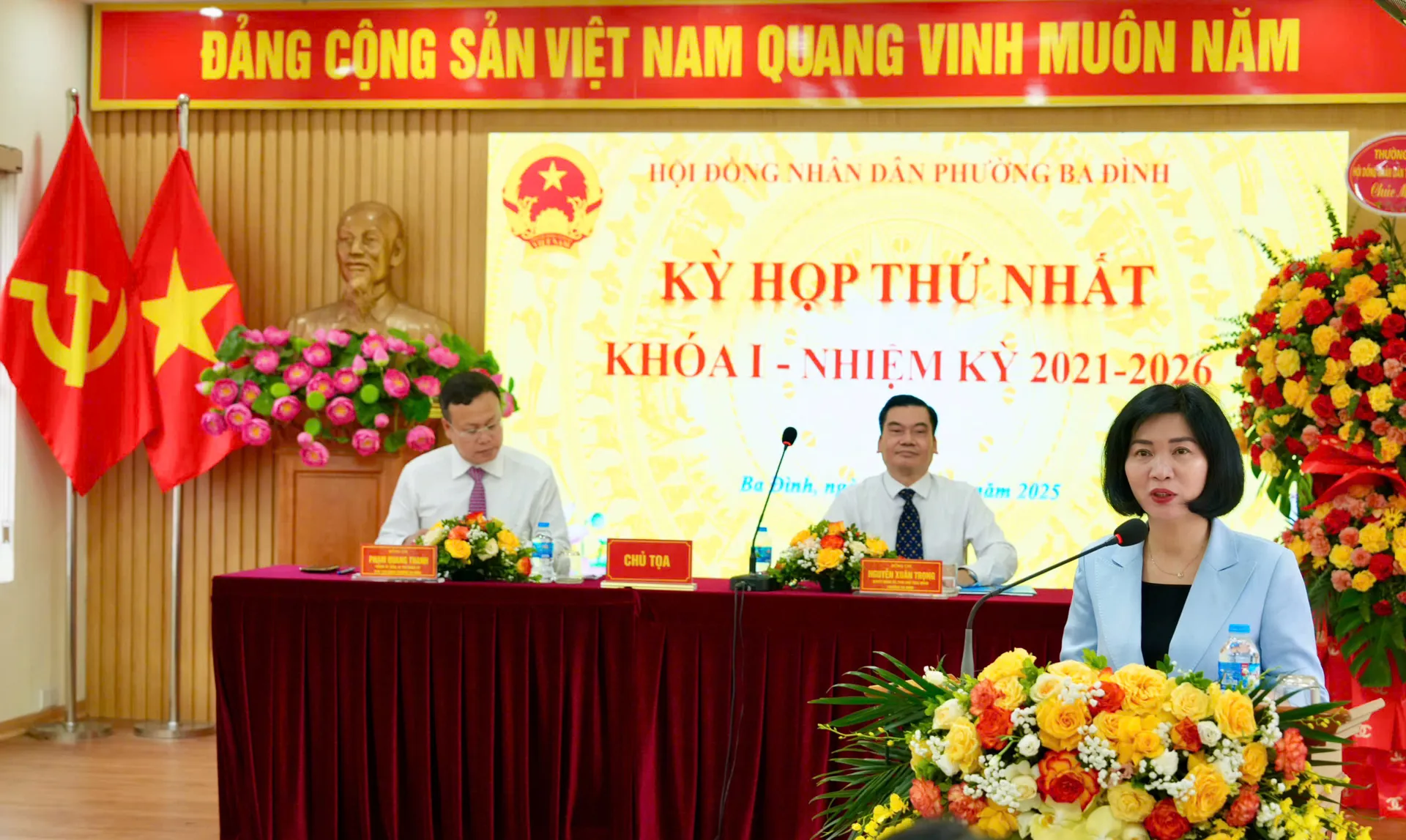 Ngày đầu vận hành chính quyền mới ở phường Ba Đình: hoạt động thông suốt, không gián đoạn