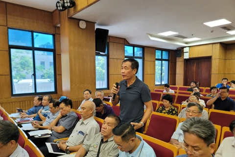 Cử tri kiến nghị cần giải pháp bảo đảm vệ sinh môi trường trong giải phóng mặt bằng đường Vành đai 1
