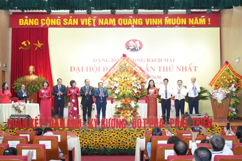 Đại hội đại biểu Đảng bộ phường Bạch Mai lần thứ Nhất: xây dựng đội ngũ cán bộ “7 dám”, đủ đức, đủ tài
