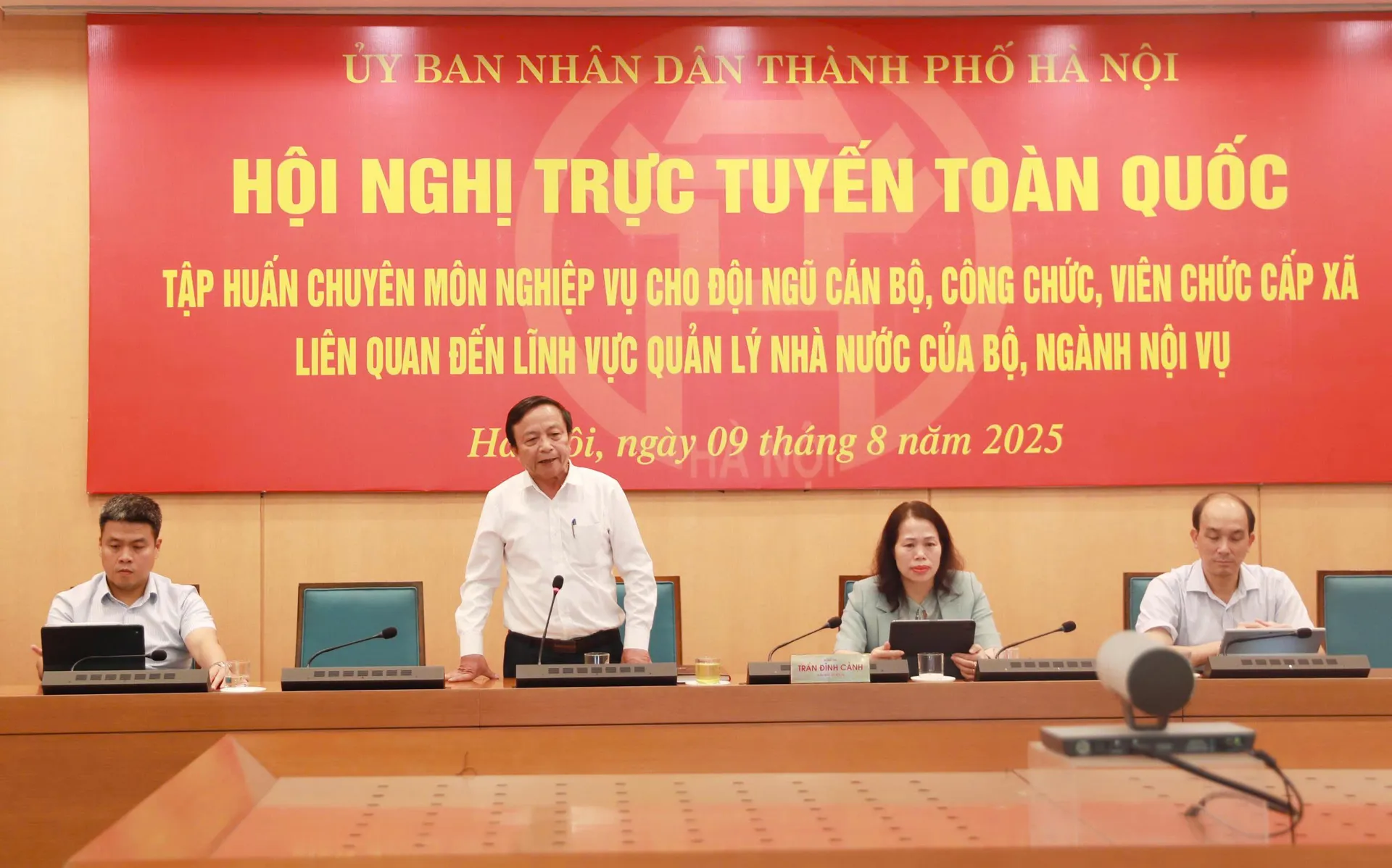 Vận hành chính quyền địa phương 2 cấp: bố trí đủ nhân lực vào các vị trí phục vụ người dân, doanh nghiệp