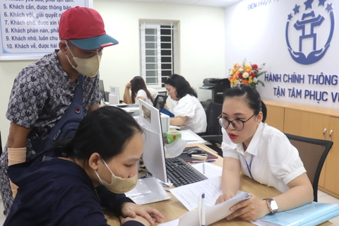 Vận hành chính quyền địa phương 2 cấp ở phường trung tâm: Chính quyền nỗ lực phục vụ, người dân chia sẻ 