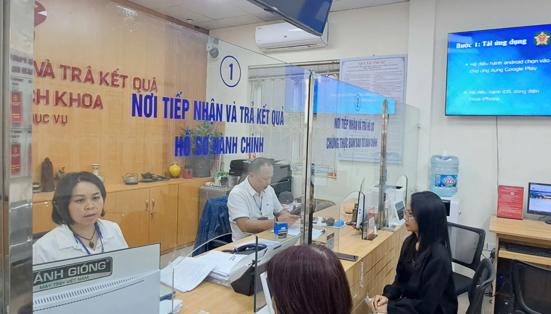 Bộ Nội vụ lý giải đề xuất bỏ hình thức kỷ luật giáng chức, hạ bậc lương với công chức