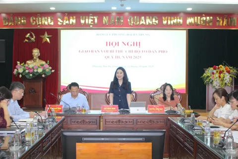 Đảng ủy phường Hai Bà Trưng đồng hành với cán bộ tổ dân phố, thực hiện mọi nhiệm vụ sát thực tiễn