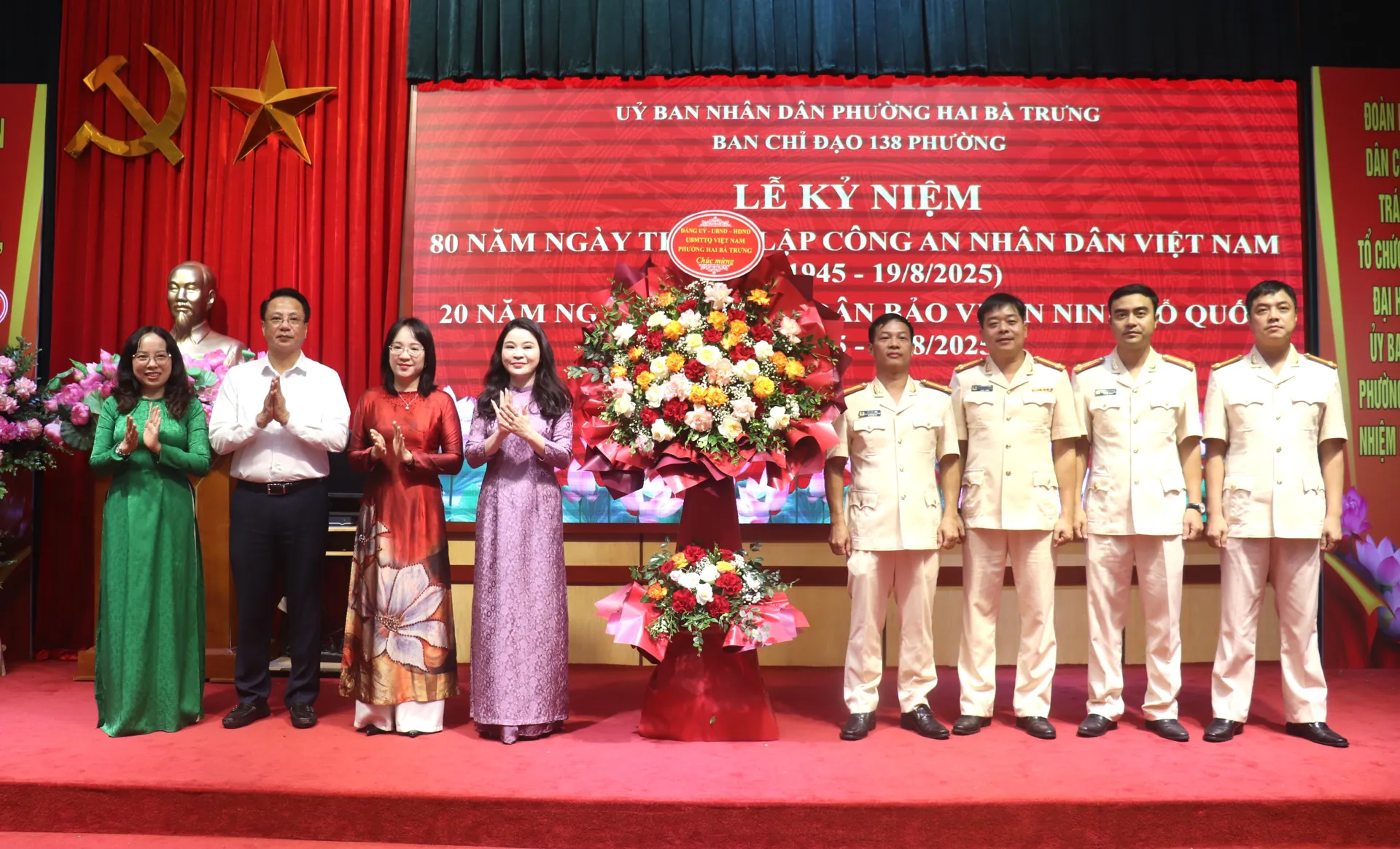 Phường Hai Bà Trưng lan tỏa sâu rộng phong trào "Toàn dân bảo vệ an ninh Tổ quốc", nhiều cách làm hiệu quả