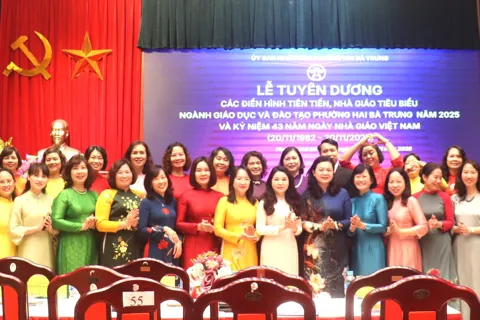 Phường Hai Bà Trưng tuyên dương nhiều điển hình tiên tiến, nhà giáo tiêu biểu