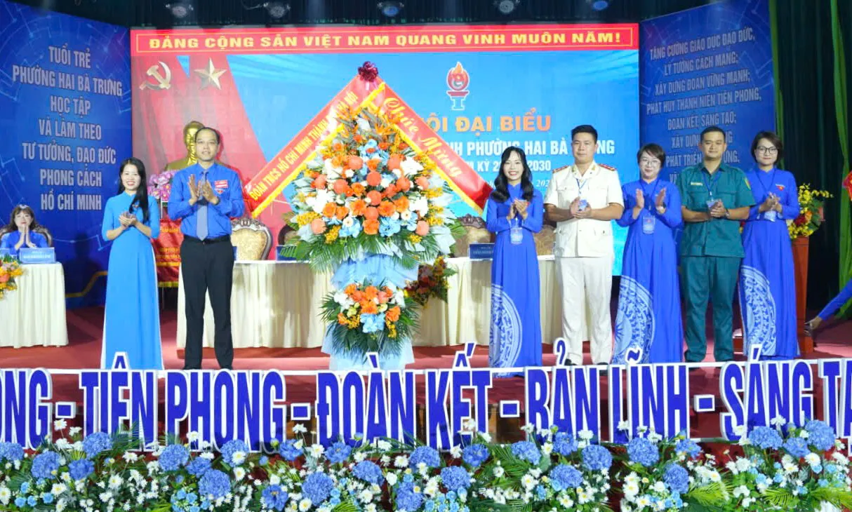 Đồng chí Võ Thị Mai Anh là Bí thư Đoàn TNCS Hồ Chí Minh phường Hai Bà Trưng khóa I
