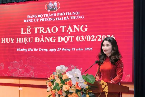 Phường Hai Bà Trưng: làm tốt việc chăm lo đời sống vật chất, tinh thần các đảng viên lão thành