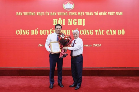 Ủy ban T.Ư Mặt trận Tổ quốc Việt Nam công bố quyết định công tác cán bộ
