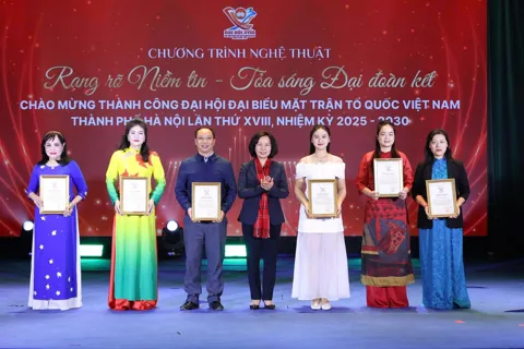 Chương trình nghệ thuật “Rạng rỡ niềm tin - Tỏa sáng đại đoàn kết”: thông điệp gửi gắm niềm tin từ Đại hội Mặt trận Tổ quốc Việt Nam TP Hà Nội