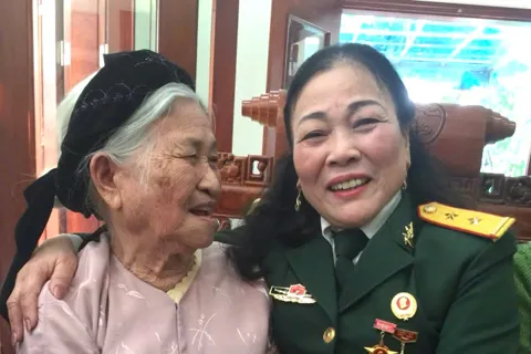 Người đảng viên gương mẫu, người cán bộ cơ sở luôn được dân tin yêu
