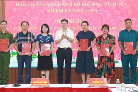 Phường Vĩnh Tuy: cán bộ, đảng viên đóng góp trí tuệ đưa phường mới sau sắp xếp hoạt động thông suốt