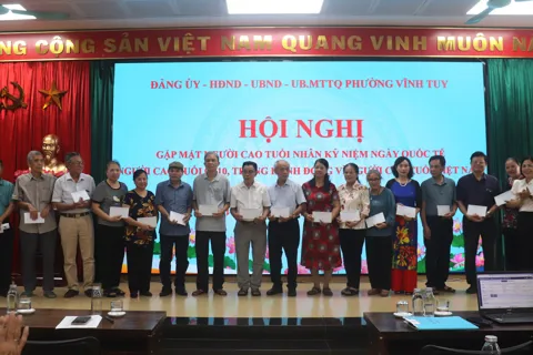 Phường Vĩnh Tuy quan tâm công tác chăm sóc sức khỏe người cao tuổi