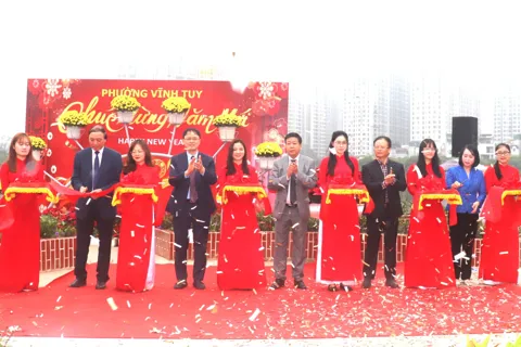 Phường Vĩnh Tuy khánh thành công trình cải tạo xung quanh Ao cá Bác Hồ: đồng bộ giữa đầu tư hạ tầng với phát triển không gian xanh