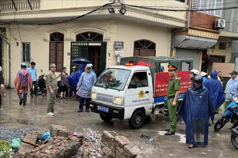Phường Vĩnh Tuy: Người dân ủng hộ, đồng thuận vào cuộc giải tỏa lấn chiếm khu vực “Ao cá Bác Hồ”
