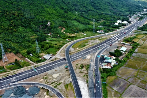 Sẵn sàng khai thác toàn tuyến cao tốc Vân Phong - Nha Trang 