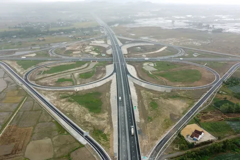 Cao tốc Khánh Hòa - Buôn Ma Thuột sẵn sàng thông xe kỹ thuật 20km đầu tuyến