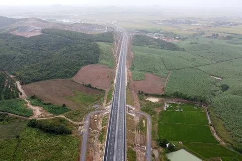 Khánh Hòa thu hồi hơn 1.300ha đất để tạo quỹ phát triển công nghiệp, hạ tầng động lực