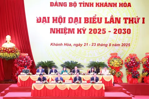 Đại hội Đảng bộ tỉnh Khánh Hòa: thông qua Nghị quyết thập niên nâng tầm phát triển
