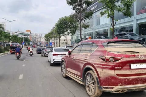 Khánh Hòa đối mặt tình trạng quá tải dịch vụ sửa chữa sau mưa lũ