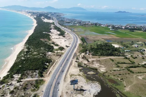 Triển khai quy hoạch 1/500 Khu đô thị mới Tu Bông hơn 2.579ha tại Vân Phong