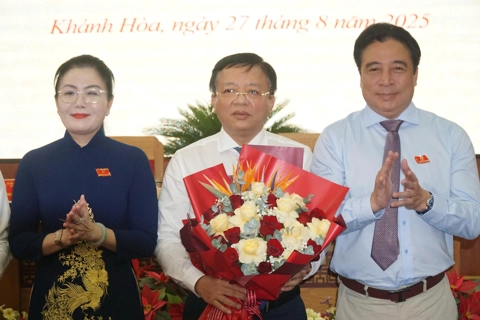 Ông Lê Huyền giữ chức vụ Phó Chủ tịch UBND tỉnh Khánh Hòa nhiệm kỳ 2021-2026