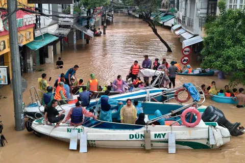 Khánh Hòa thông báo xả lũ hồ Sông Chò 1 và hồ Suối Dầu