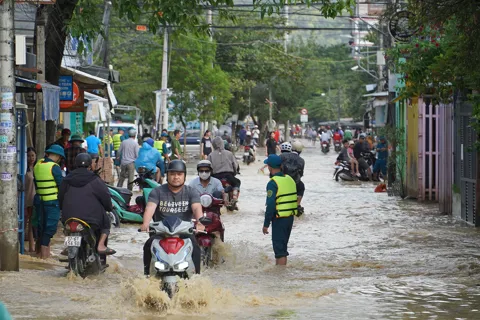 Khánh Hòa: mực nước trên các sông tăng trở lại, nguy cơ xảy ra lũ quét và sạt lở đất