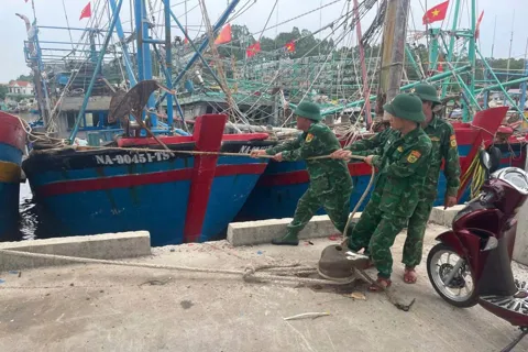 Nghệ An: cấm tàu, thuyền ta khơi từ trưa 24/9 để phòng, chống bão số 9