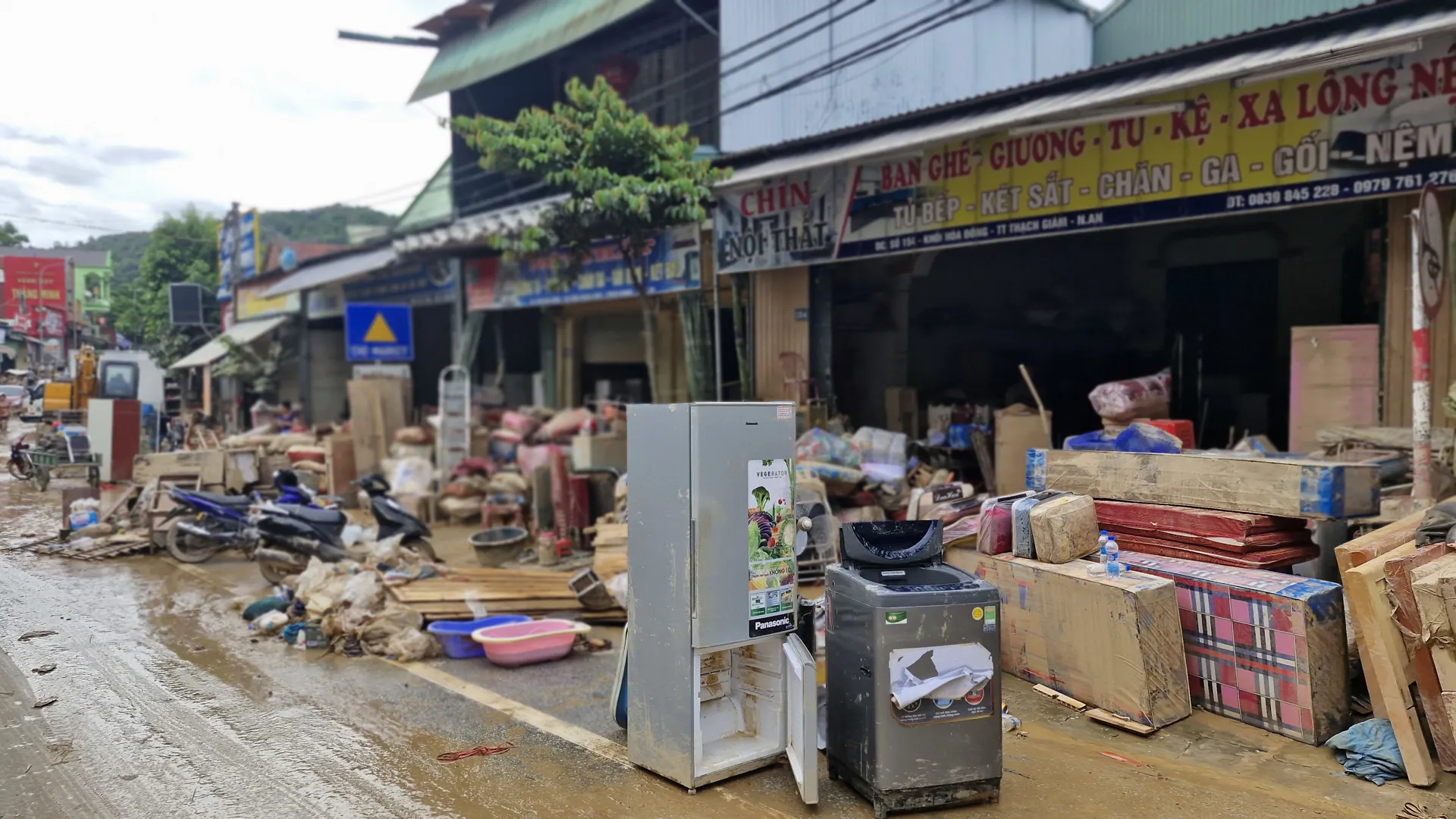 Nghệ An: muôn vàn khó khăn tái thiết lại cuộc sống sau lũ