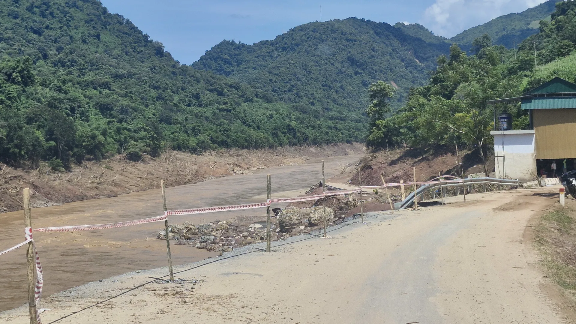 Nghệ An: chủ động phương án khắc phục, bảo đảm giao thông tuyến Quốc lộ 16
