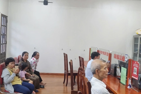 Nghệ An: xã Đông Lộc tổ chức ngày làm việc thứ 7 phục vụ người dân