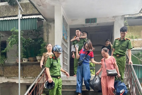 Nghệ An: phường Thành Vinh tổ chức di dời hơn 1.000 hộ dân tới nơi an toàn