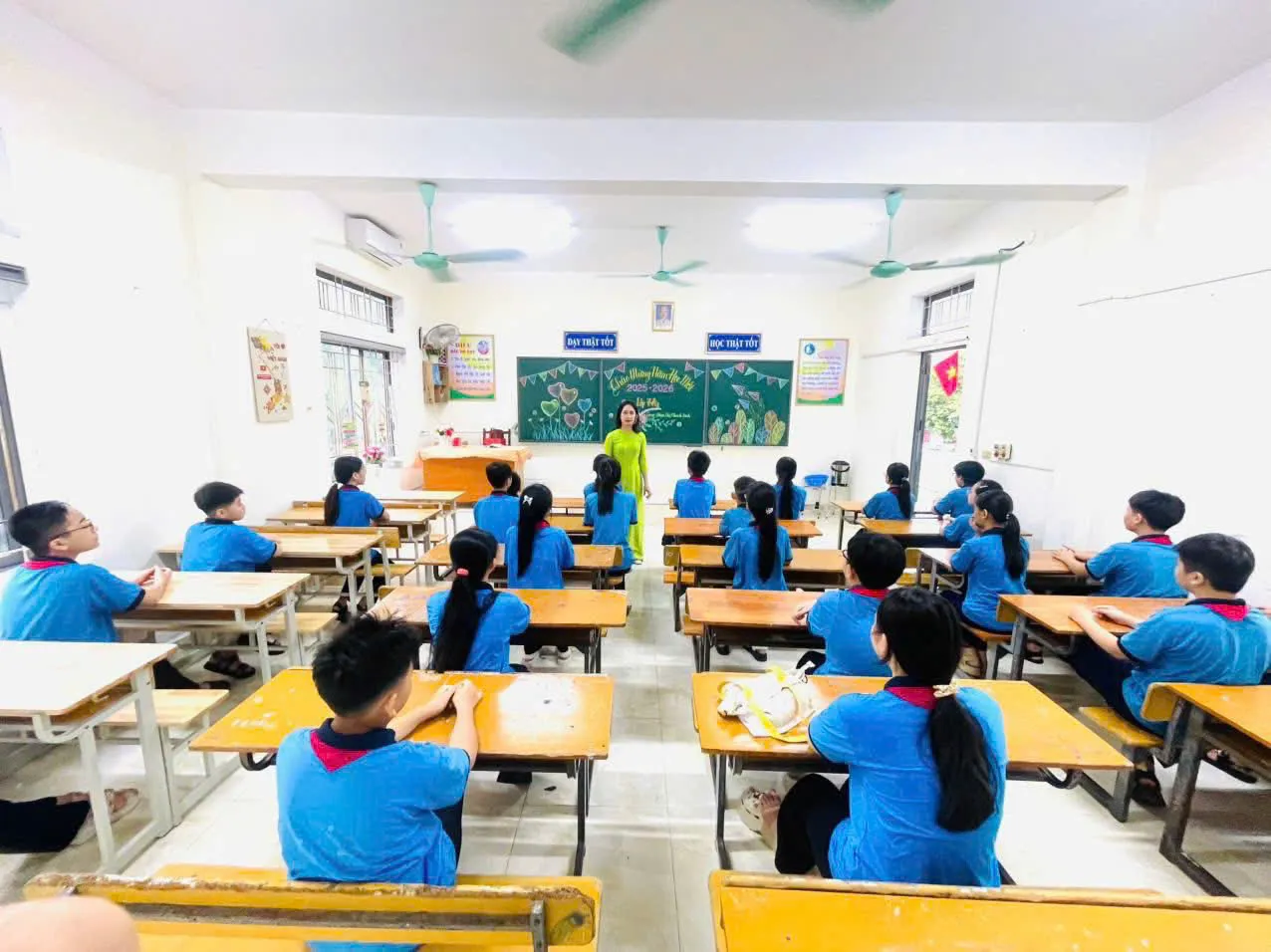 Vì sao Nghệ An tạm dừng triển khai vận động xã hội hóa giáo dục?  