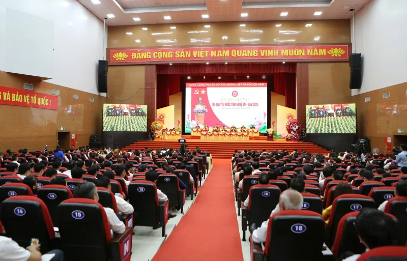 Nghệ An long trọng tổ chức Đại hội thi đua yêu nước năm 2025
