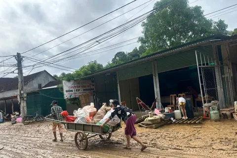Nghệ An: các địa phương nỗ lực khắc phục hậu quả sau bão, lũ