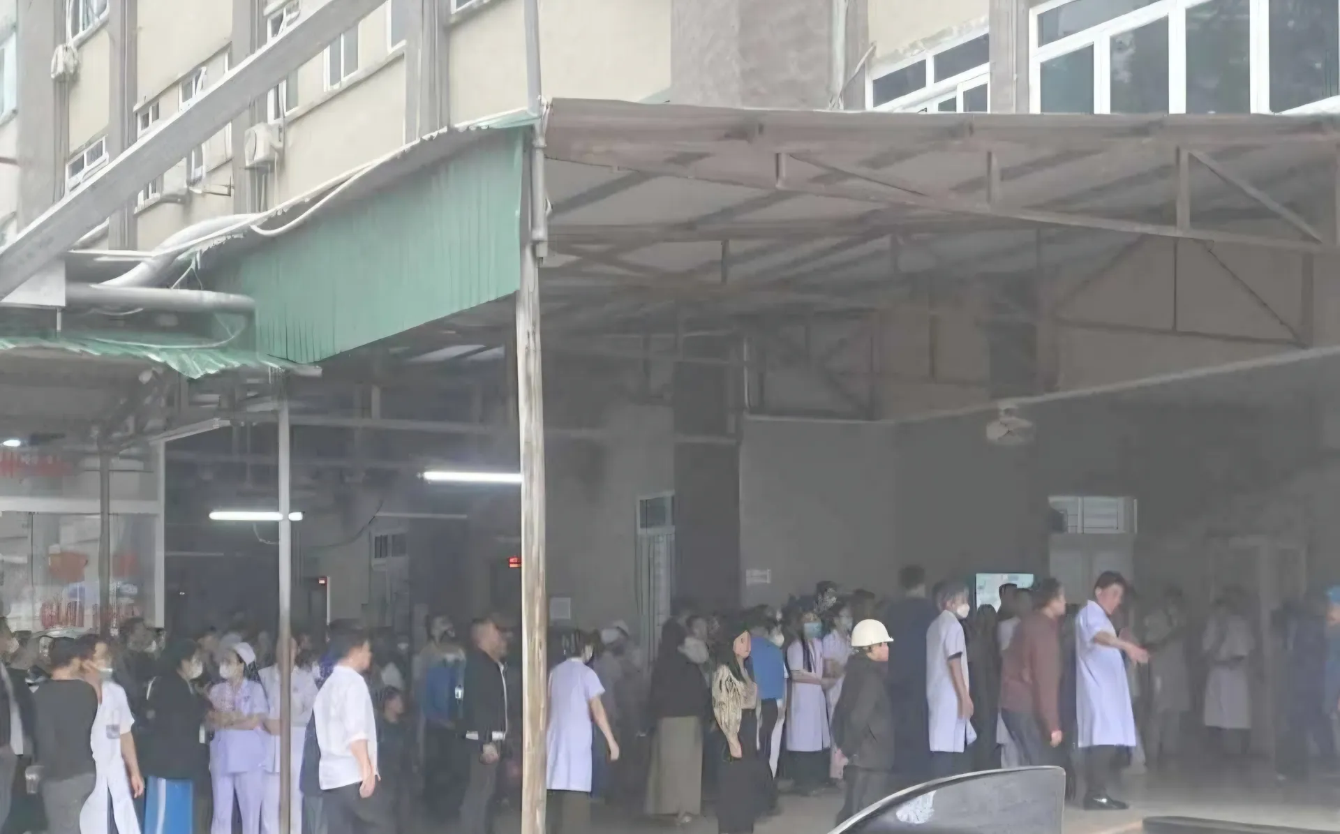 Nghệ An: kịp thời khống chế đối tượng gây nguy hiểm cho bệnh nhân và bác sĩ