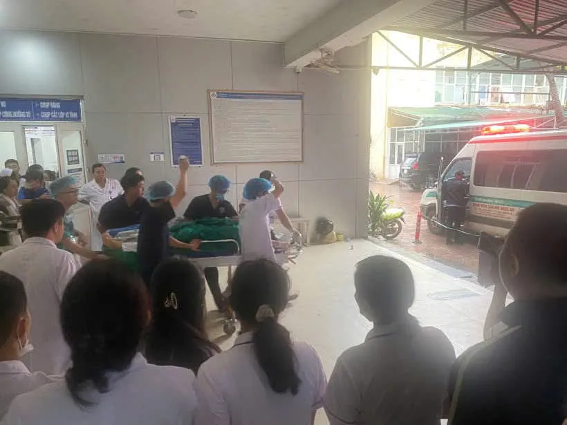 Vụ đối tượng tấn công nhiều người tại Bệnh viện Sản Nhi Nghệ An: 7 người bị thương