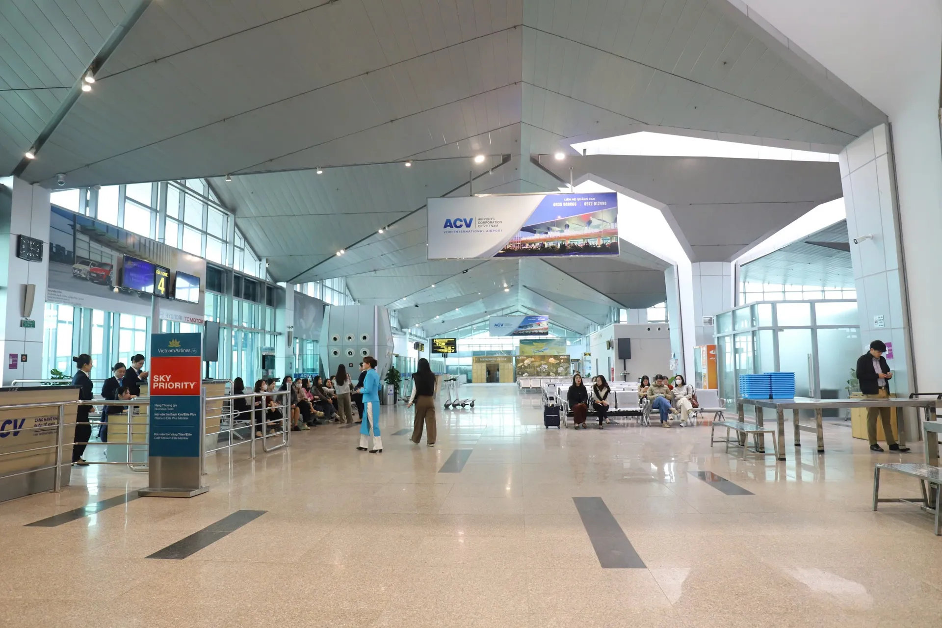 Nghệ An: sân bay Vinh chính thức hoạt động trở lại sau gần 6 tháng sửa chữa, nâng cấp 