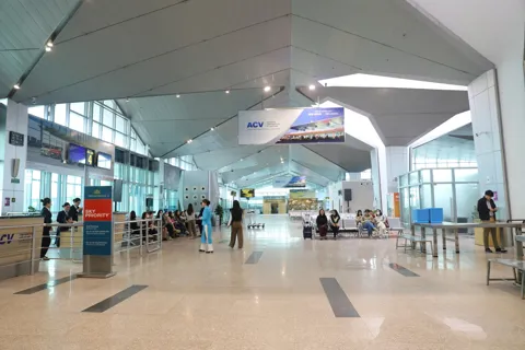 Nghệ An: sân bay Vinh chính thức hoạt động trở lại sau gần 6 tháng sửa chữa, nâng cấp 