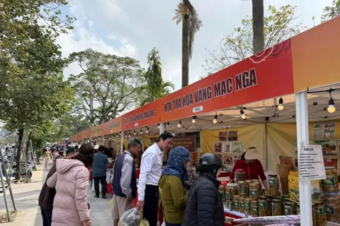 Nghệ An: thị trường Tết vào mùa nhộn nhịp