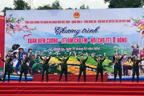 Nghệ An: ấm áp chương trình "Xuân biên cương – Tết ấm cho em – Hội chợ Tết 0 đồng”