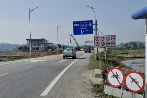 Hà Tĩnh: đẩy nhanh tiến độ thi công các trạm thu phí cao tốc Bắc - Nam